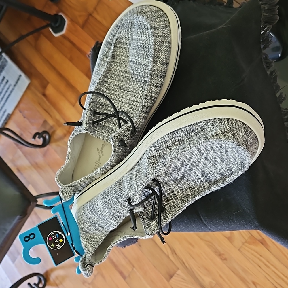 NWT MENS Slip on shoes - Picture 4 of 4